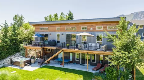 56 Fishermen Pl, Manson, WA 98831