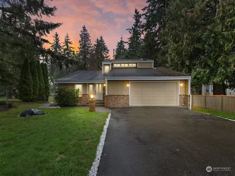 5116 192nd St SW, Lynnwood, WA 98036