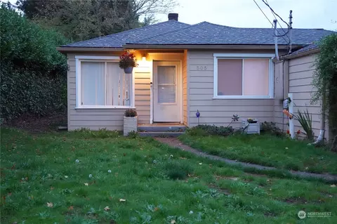 505 S 96th St, Tacoma, WA 98444