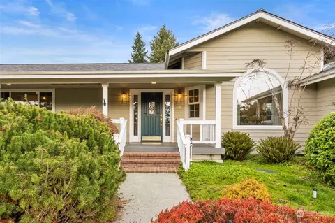 65 Bayview Ln, Port Townsend, WA 98368