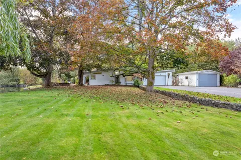 4445 Northwest Dr, Bellingham, WA 98226