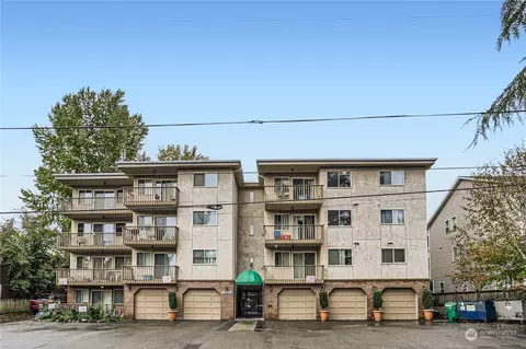 12035 32nd Ave NE #204, Seattle, WA 98125