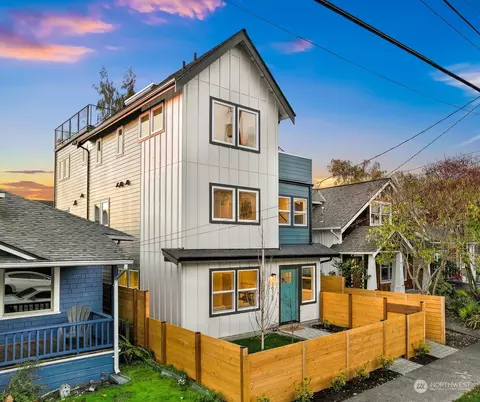 3015 61st Ave SW, Seattle, WA 98116