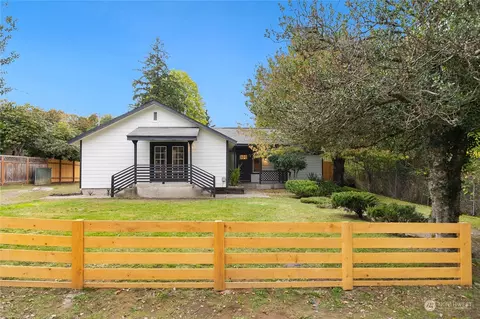 4420 W Jarstad Dr, Bremerton, WA 98312