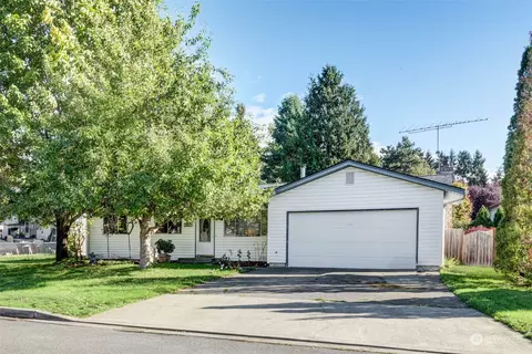 5815 65th Dr NE, Marysville, WA 98270