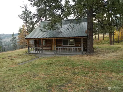 66 Upper Reavis Basin Rd, Tonasket, WA 98855
