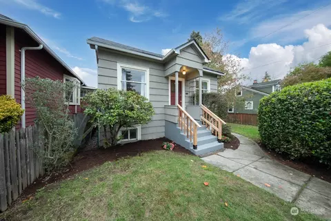 7754 16th Ave NE, Seattle, WA 98115