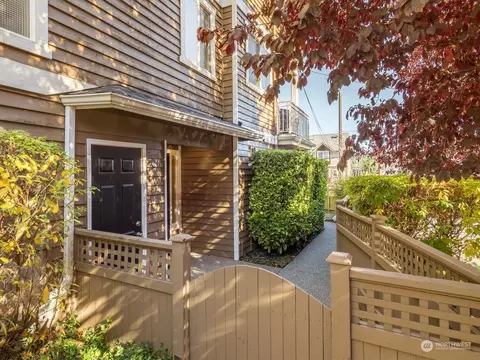 3601 22nd Ave W, Seattle, WA 98199