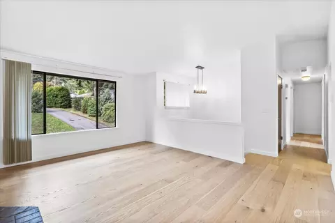 7023 Lower Ridge Rd, Everett, WA 98203 photo 8