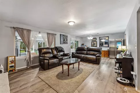 21015 Wright Rd E, Spanaway, WA 98387 photo 3