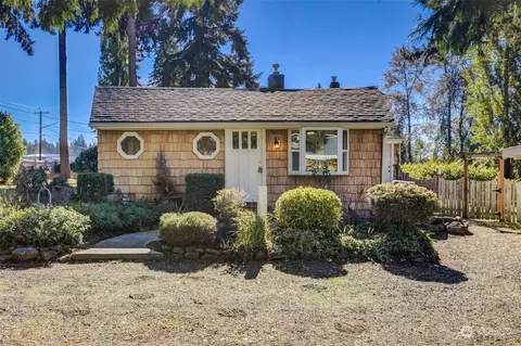 15518 110th Ave E, Puyallup, WA 98374