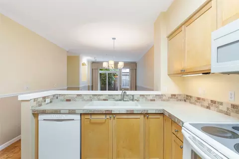 2009 196th St SE #E103, Bothell, WA 98012 photo 5