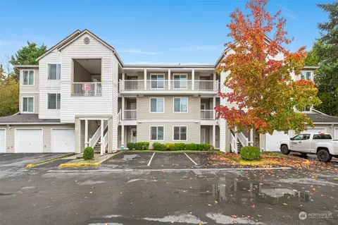 2009 196th St SE #E103, Bothell, WA 98012