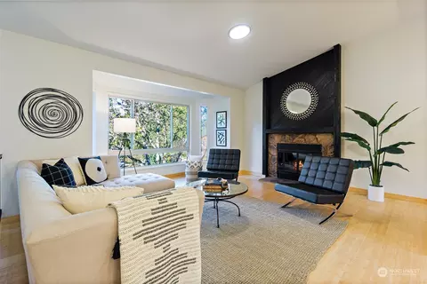 19701 25th Dr SE, Bothell, WA 98012 photo 4