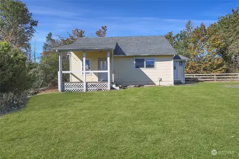 46623 248th Way SE, Enumclaw, WA 98022