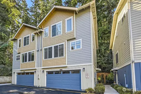 23226 Edmonds Way #105, Edmonds, WA 98026