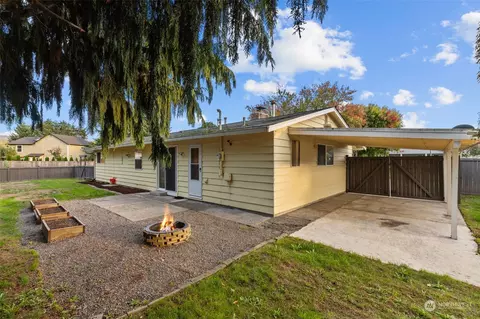 14725 75th Street Ct E, Sumner, WA 98390