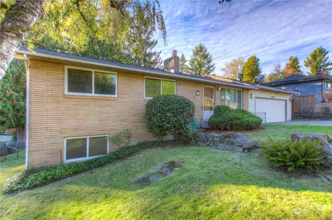 16915 113th Ave SE, Renton, WA 98055