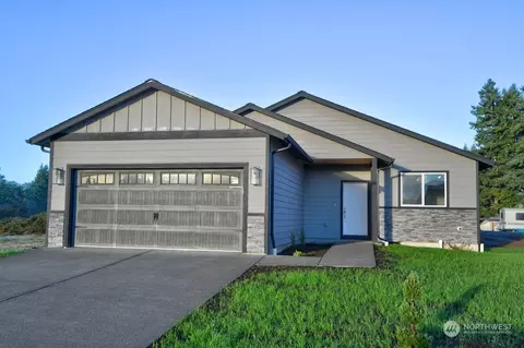 2115 Hawks View Ln, Winlock, WA 98596