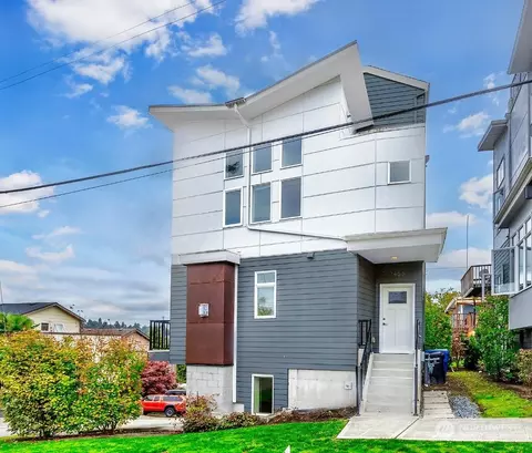 3458 8th Ave W, Seattle, WA 98119