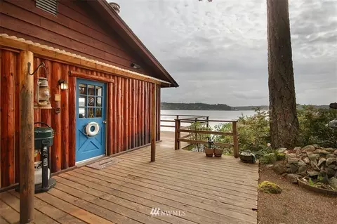 6500 E Grapeview Loop Rd, Allyn, WA 98524 photo 1