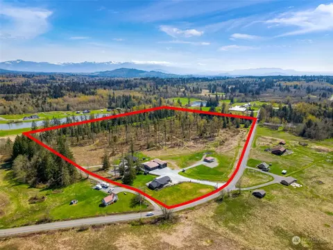 17812 Colony Rd, Bow, WA 98232