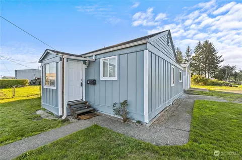 610 30th St, Hoquiam, WA 98550