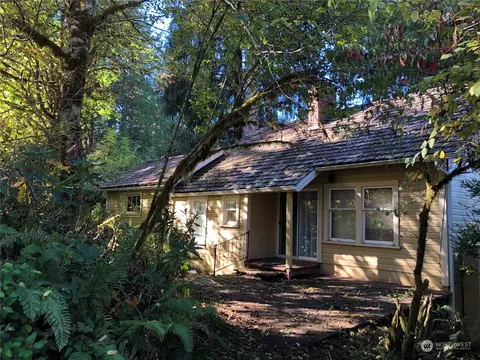 481 S Shore Rd, Quinault, WA 98575
