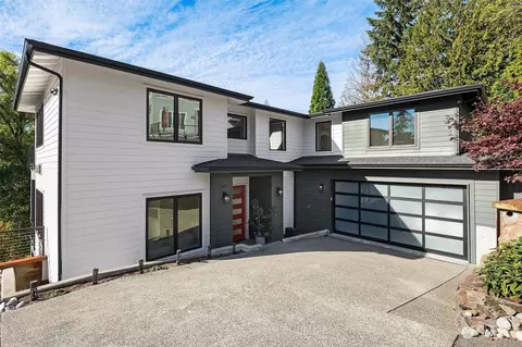 2637 E Lake Sammamish Pkwy SE, Sammamish, WA 98075