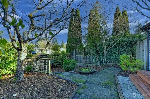 10416 19th Pl W, Everett, WA 98204 photo 3