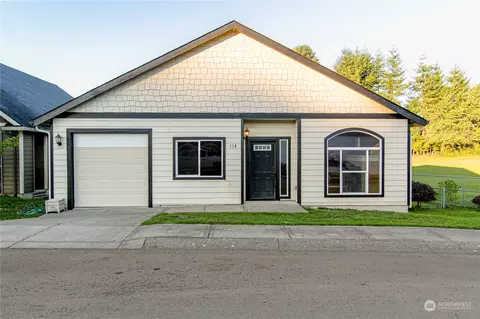 114 Hill Dr, Cathlamet, WA 98612