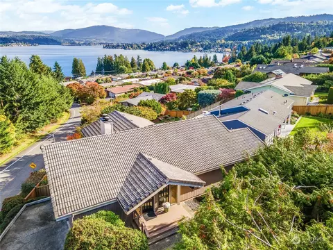 2612 169th Ave SE, Bellevue, WA 98008