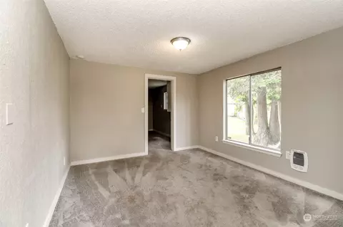 312 Calistoga St E, Orting, WA 98360 photo 10