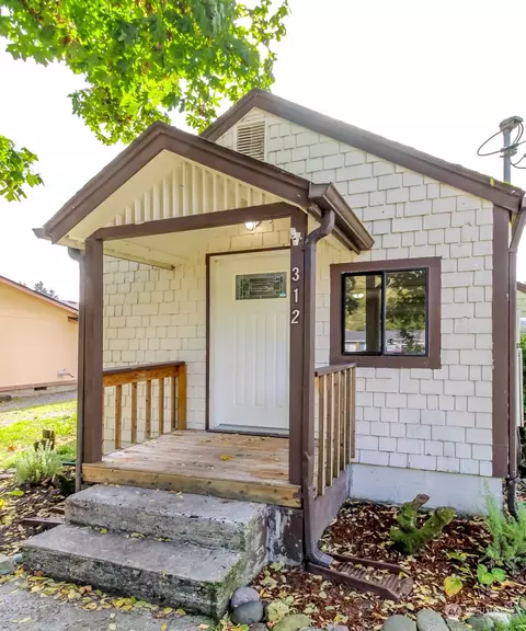312 Calistoga St E, Orting, WA 98360 photo 4