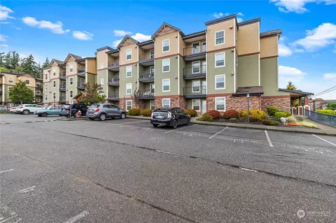 700 32nd St #A103, Bellingham, WA 98225