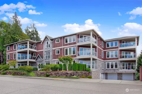 658 Glen St #101, Edmonds, WA 98020
