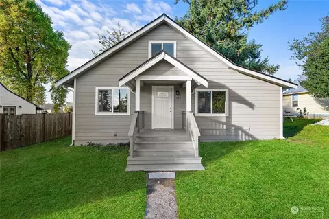 427 E 62nd St, Tacoma, WA 98404