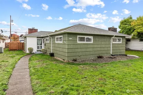 1124 19th Ave, Longview, WA 98632