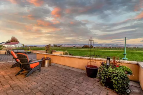 1648 Stateline Rd, Walla Walla, WA 99362 photo 2