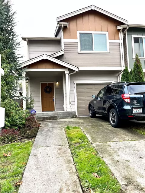 8209 42nd Pl NE, Marysville, WA 98270