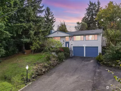 3319 S 262nd St, Kent, WA 98032