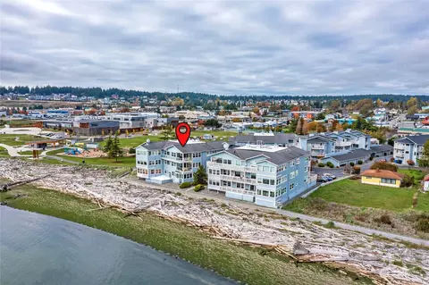 651 SE Bayshore Dr #E301, Oak Harbor, WA 98277