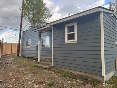 37939 Auburn Enumclaw Rd SE, Auburn, WA 98092