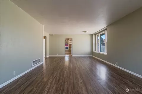 520 E Chestnut St, Walla Walla, WA 99362 photo 4