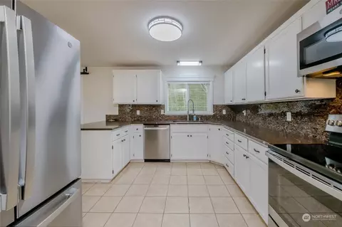 16457 258th St E, Orting, WA 98360 photo 8