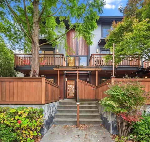 3841 Woodland Park Ave N #A, Seattle, WA 98103