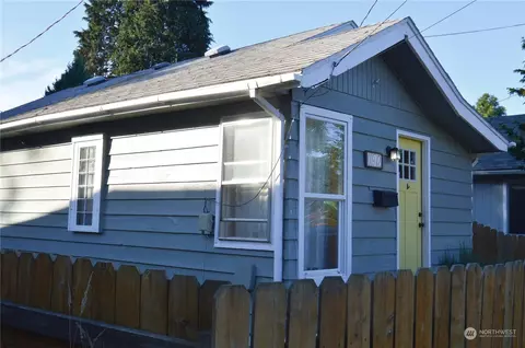 1009 S 7th, Kelso, WA 98626