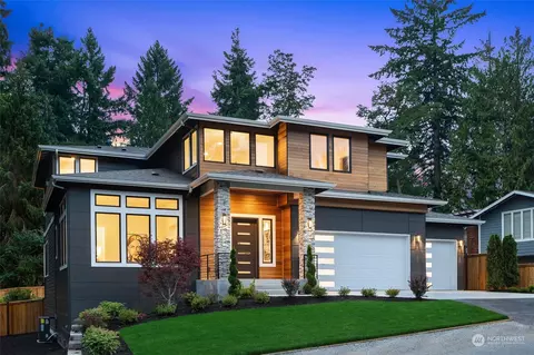 11821 SE 84th St, Newcastle, WA 98056