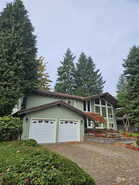 17703 162 Ave SE, Renton, WA 98058
