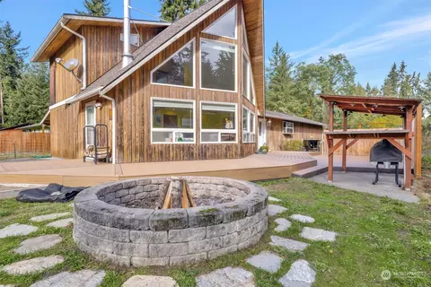 661 Dryke Rd, Sequim, WA 98382